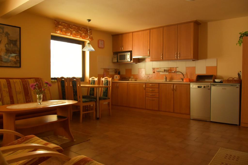Maison d'hôtes Za Kaplicku à Hovorany Extérieur photo